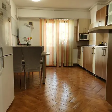 2 Cu Centrala Apartman *