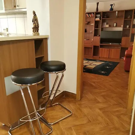 2 Cu Centrala Apartman Bukarest