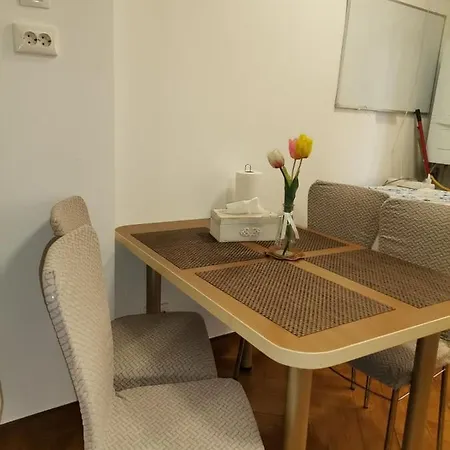 Apartman 2 Cu Centrala Bukarest